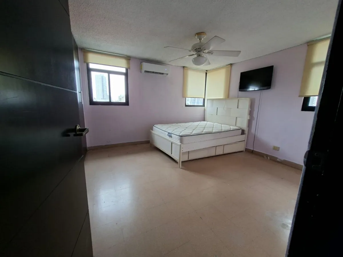 VENTA DE APARTAMENTO SAN FRANCISCO FRENTE AL PARQUE OMAR