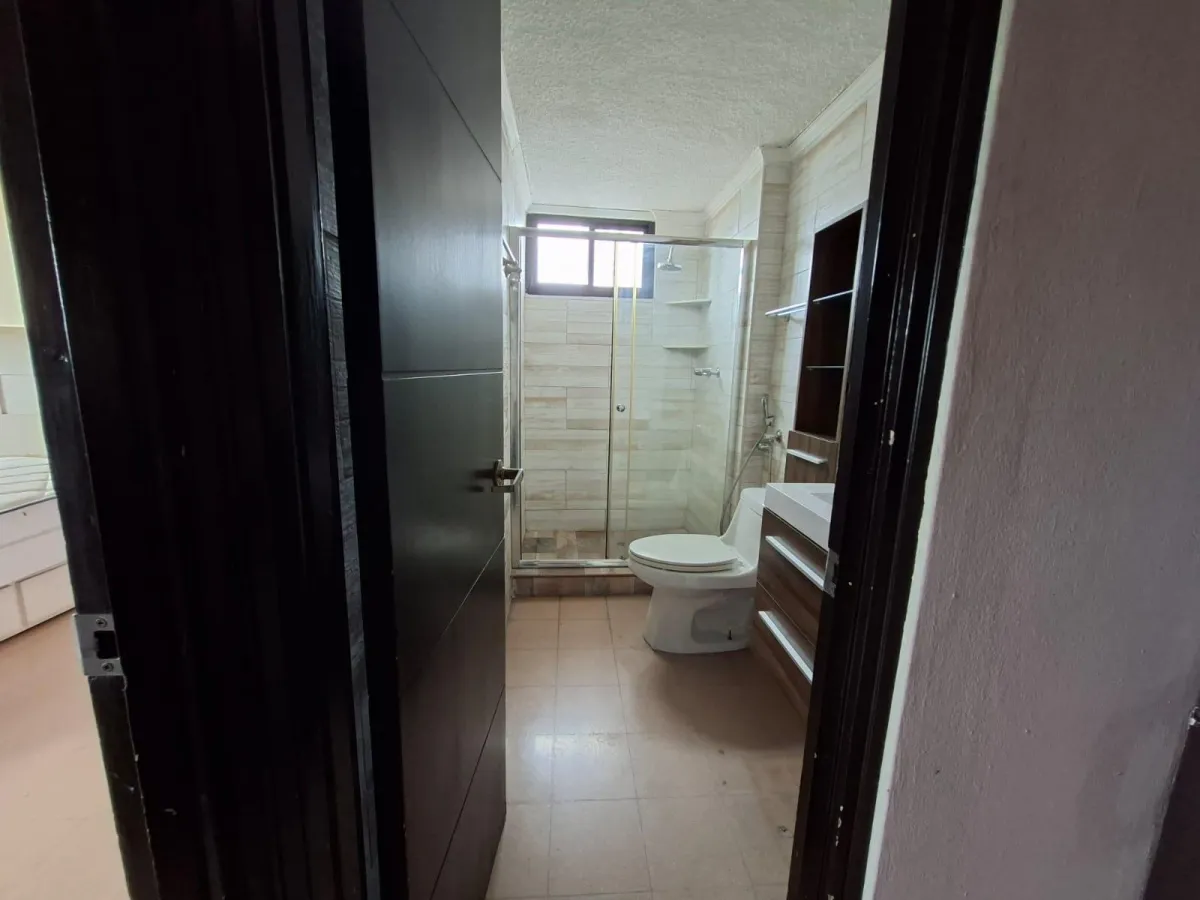 VENTA DE APARTAMENTO SAN FRANCISCO FRENTE AL PARQUE OMAR
