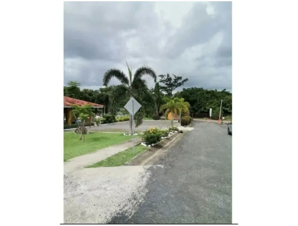 Venta de terreno en PH Colonia Santa Lucía, Chame. EAR