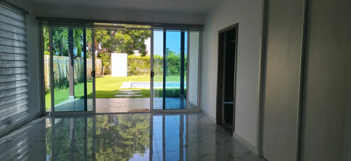 HOUSE FOR SALE – PLAYA BLANCA, CORAL PARK