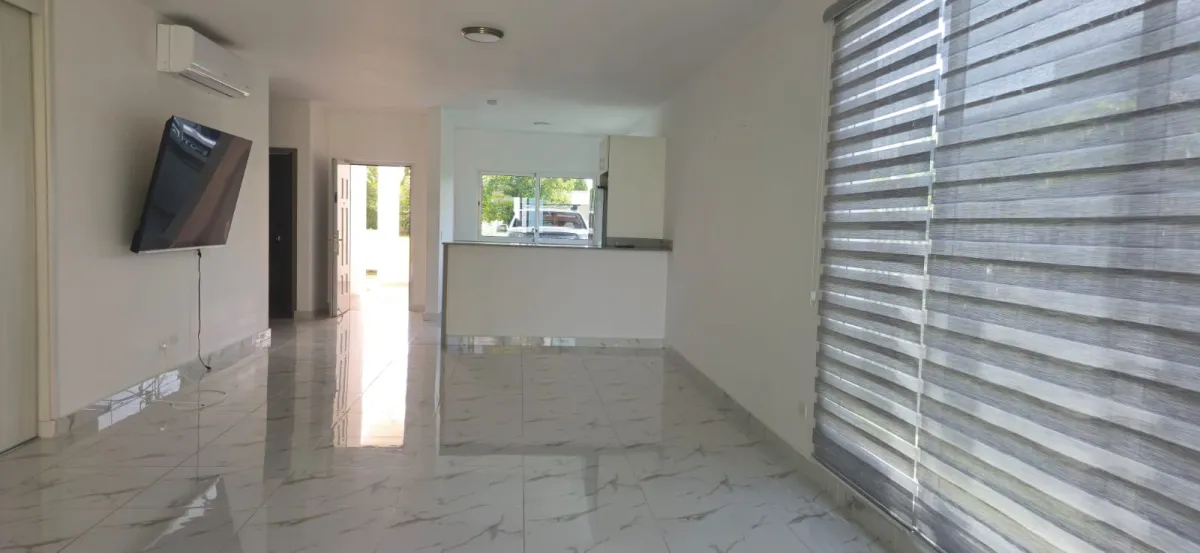 HOUSE FOR SALE – PLAYA BLANCA, CORAL PARK