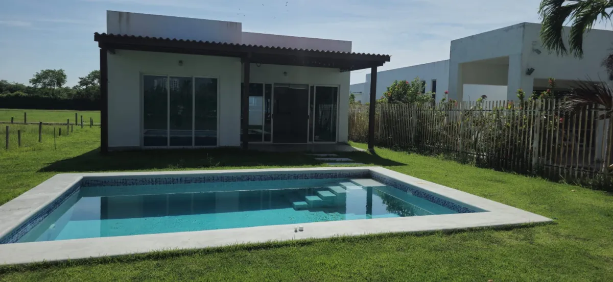 HOUSE FOR SALE – PLAYA BLANCA, CORAL PARK