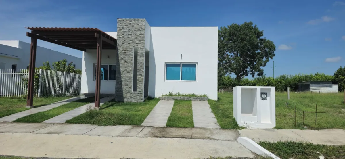 HOUSE FOR SALE – PLAYA BLANCA, CORAL PARK