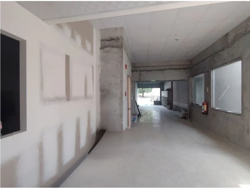 COMMERCIAL SPACE RENTAL SAN FRANCISCO - VIA PORRAS. EAR