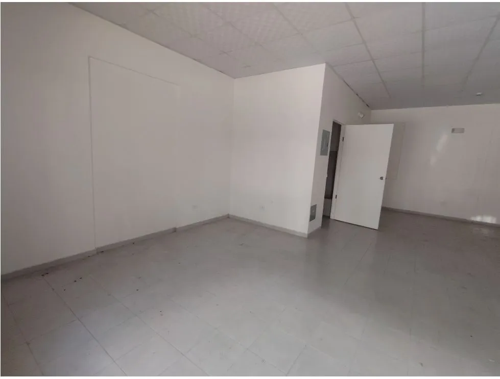 COMMERCIAL SPACE RENTAL SAN FRANCISCO - VIA PORRAS. EAR