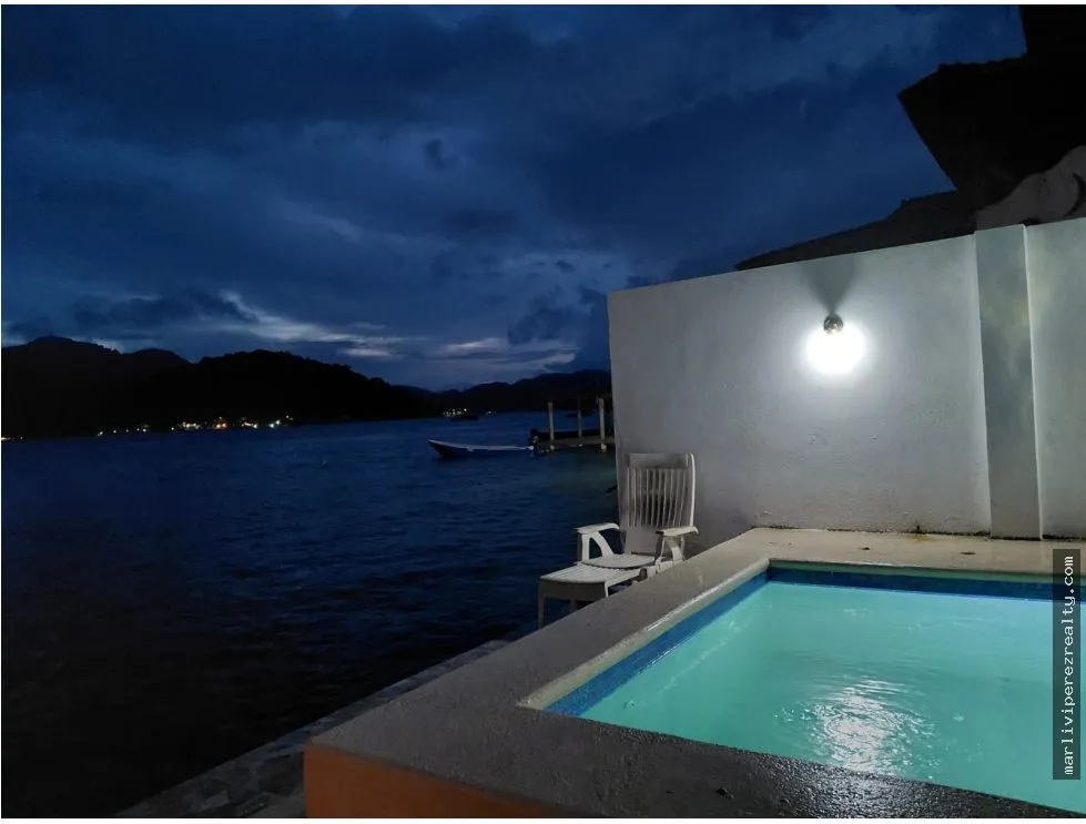 Residential Property for Sale on Isla Grande, Portobelo, Colón