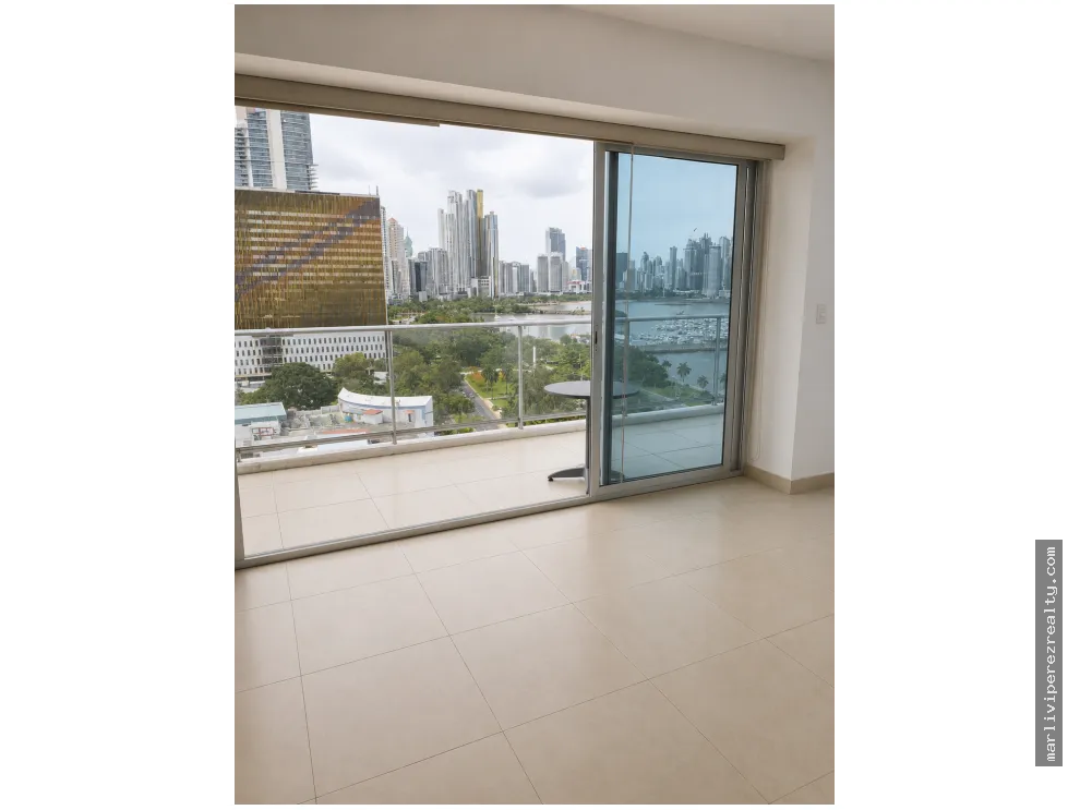 Apartment Sale on Avenida Balboa