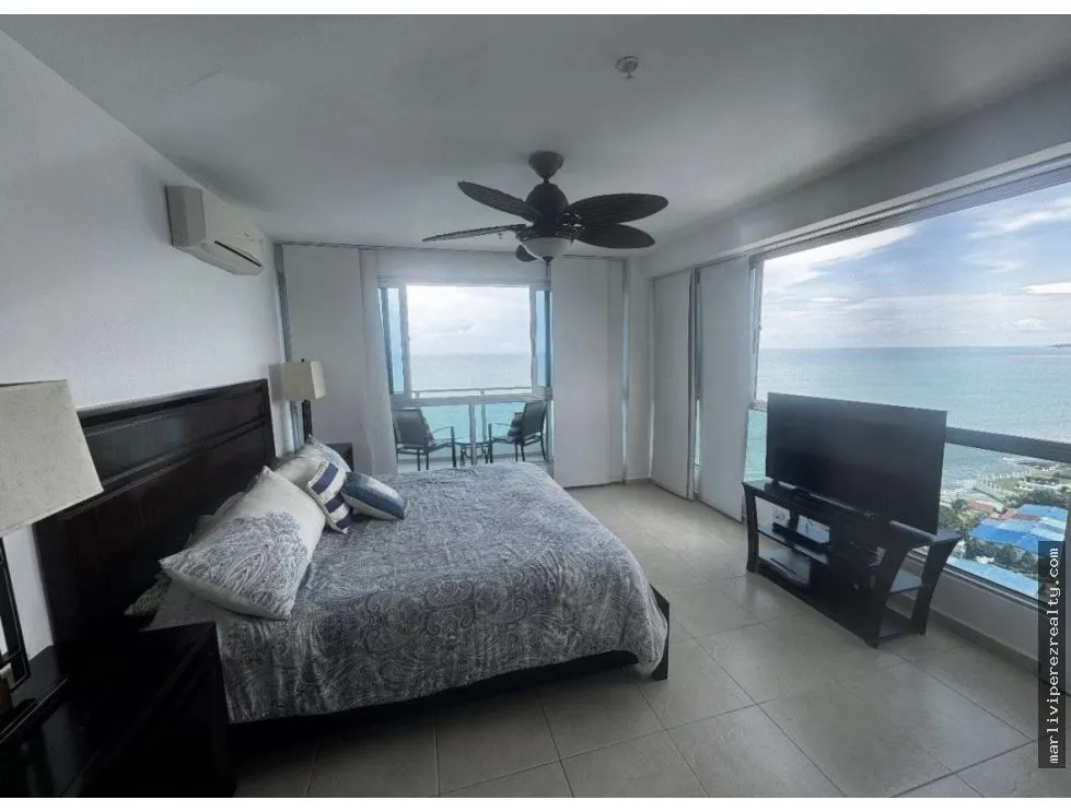 Venta de apartamento amoblado en Coronado