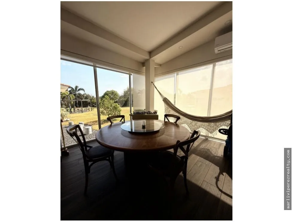 Venta de residencia en Punta Barco, San Carlos