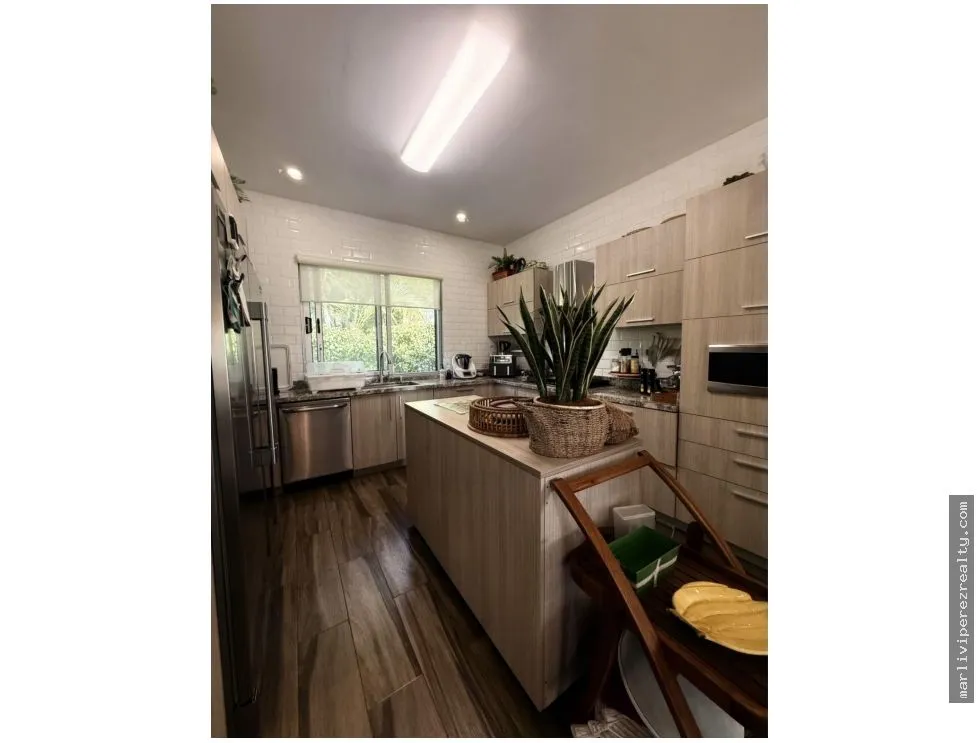 Venta de residencia en Punta Barco, San Carlos