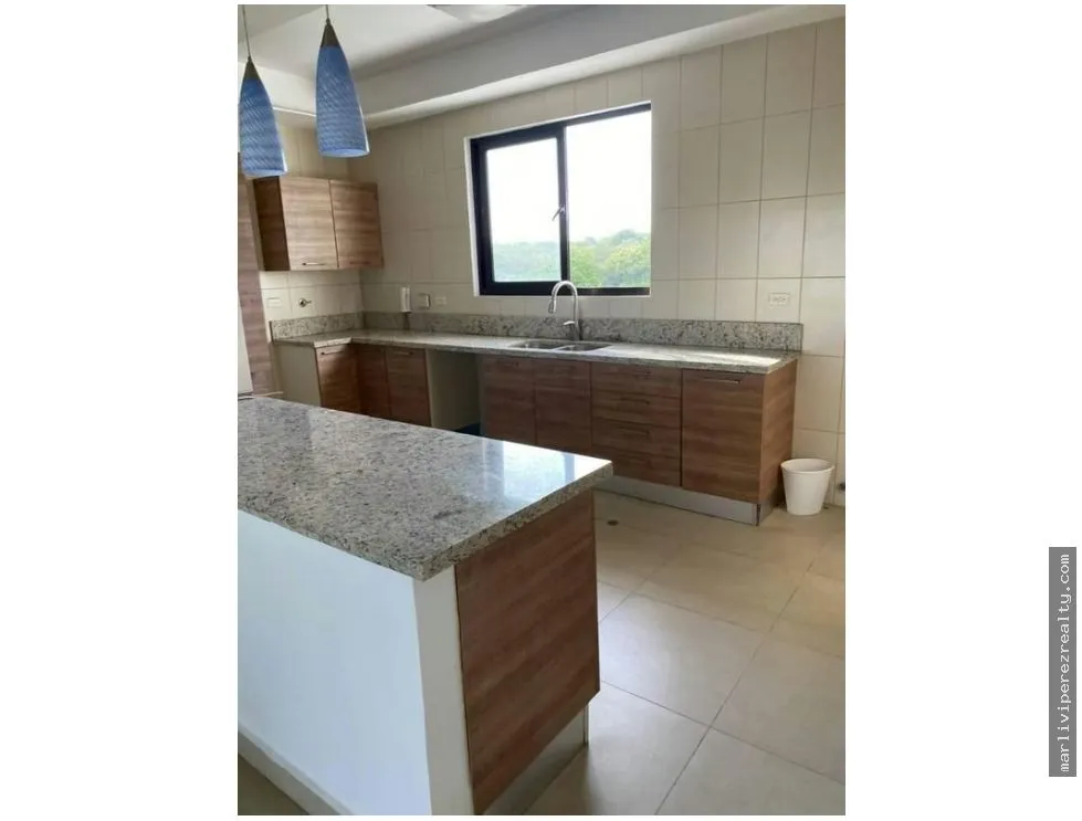 Venta de apartamento en Playa San Carlos