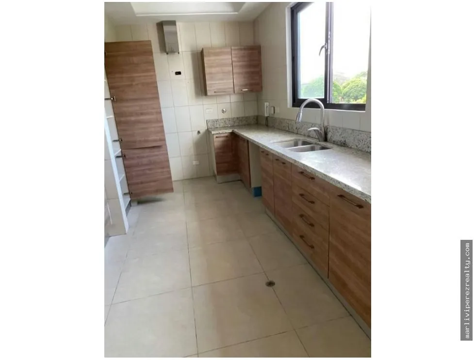 Venta de apartamento en Playa San Carlos