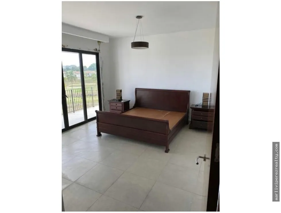 Venta de apartamento en Playa San Carlos