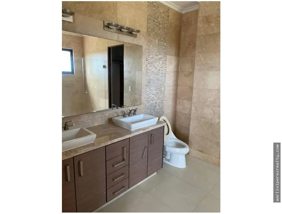 Venta de apartamento en Playa San Carlos