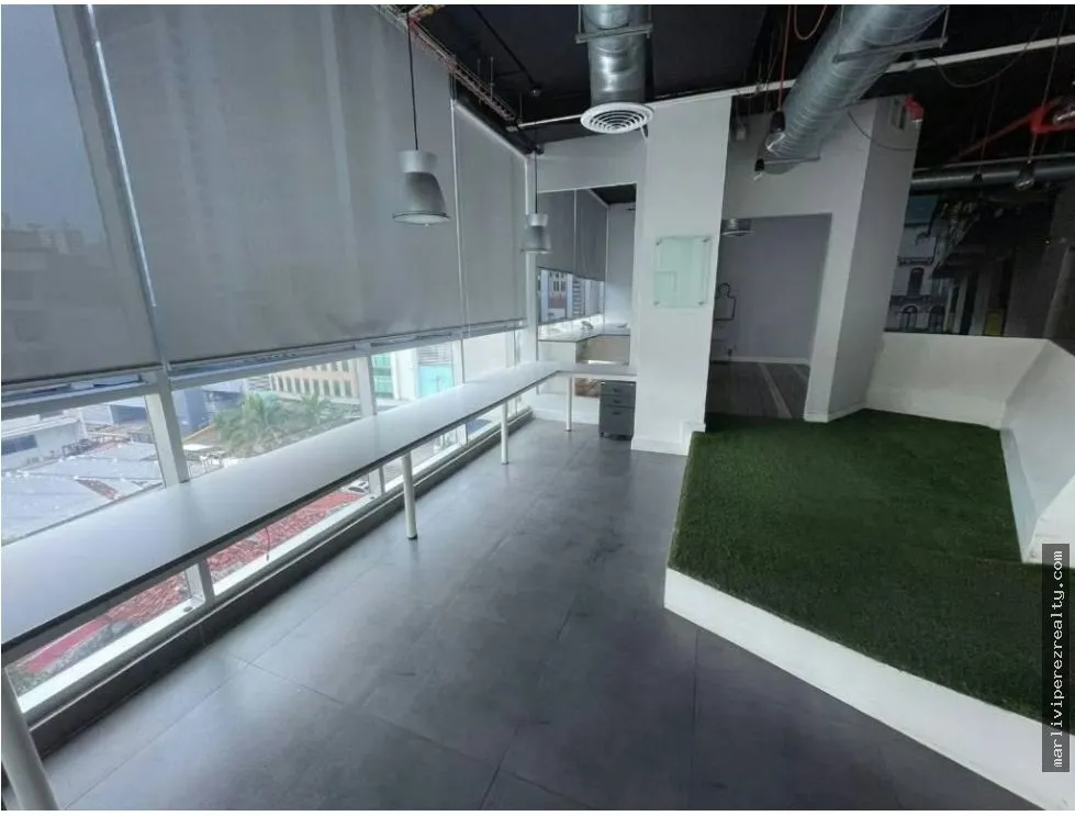 Venta de local/oficina en Área Bancaria Bella Vista