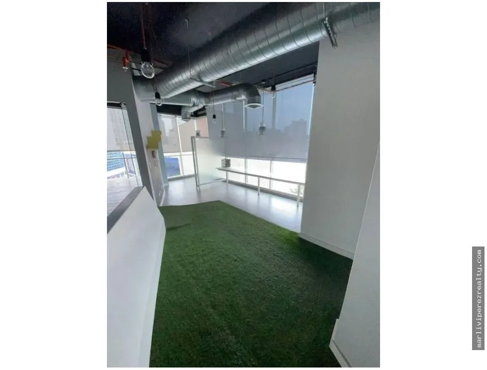 Venta de local/oficina en Área Bancaria Bella Vista