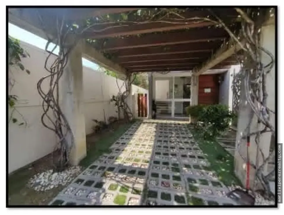 Single Family House for sale in San Carlos