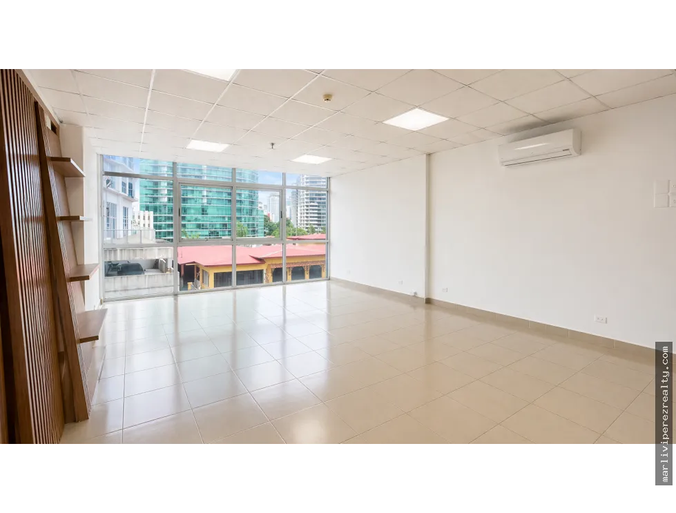 Office for sale in Panama