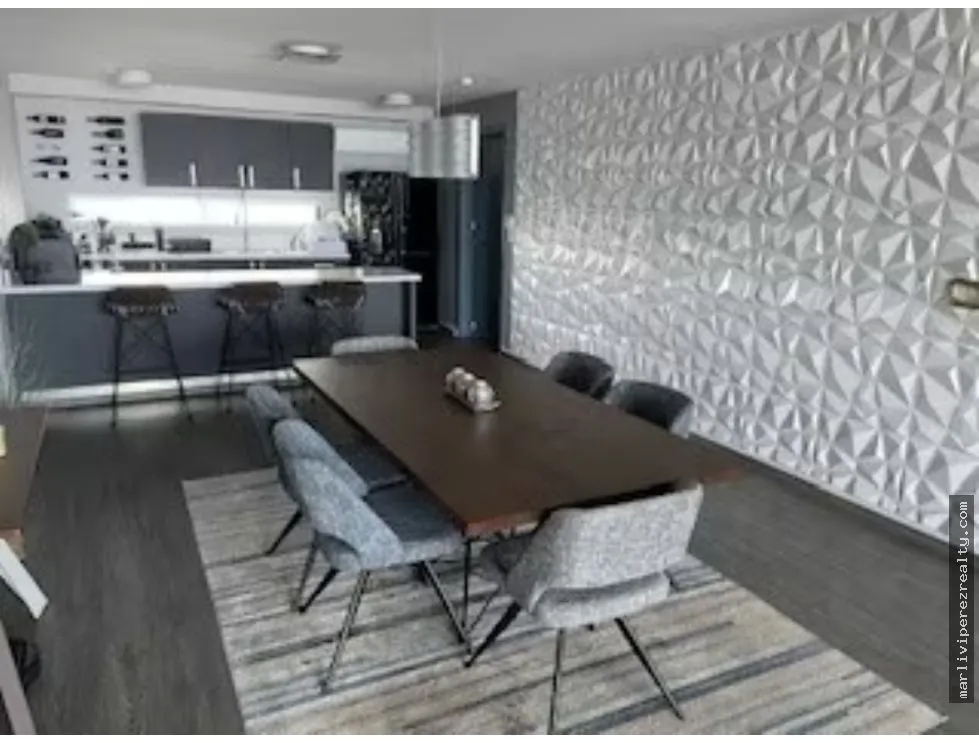 Venta de apartamento con vista al mar en Coco del Mar