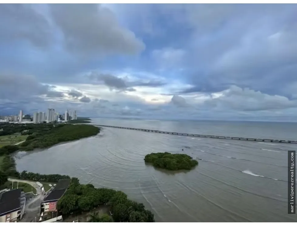 Venta de apartamento con vista al mar en Coco del Mar