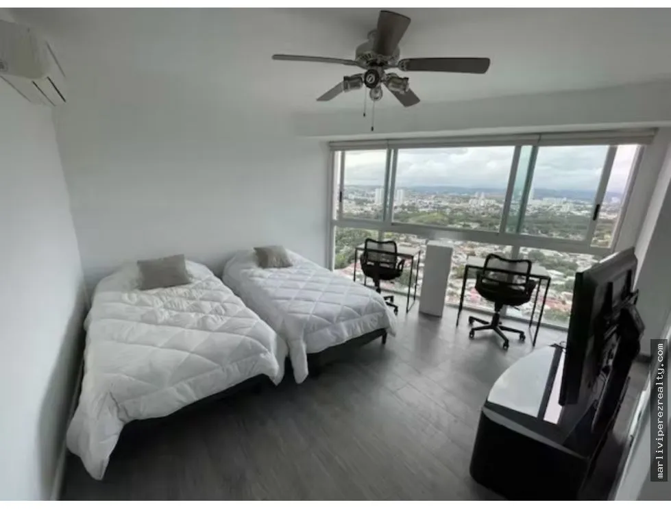 Venta de apartamento con vista al mar en Coco del Mar