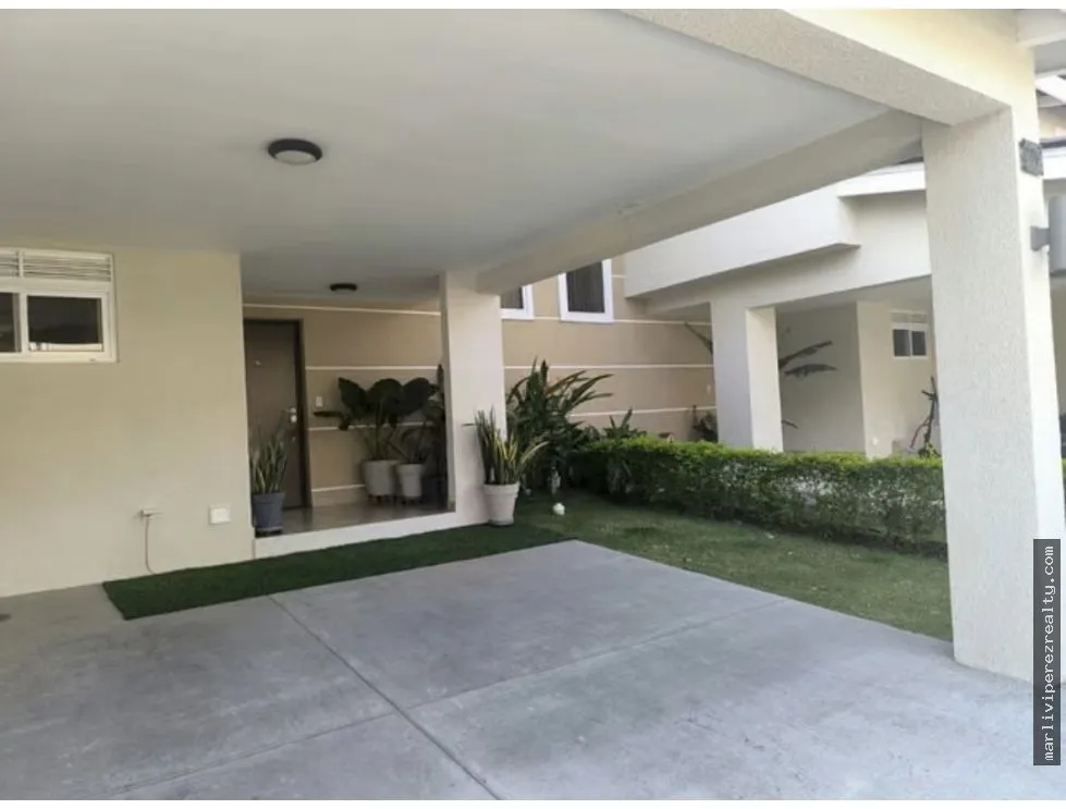 Alquiler de casa amoblada en Panamá Pacifico