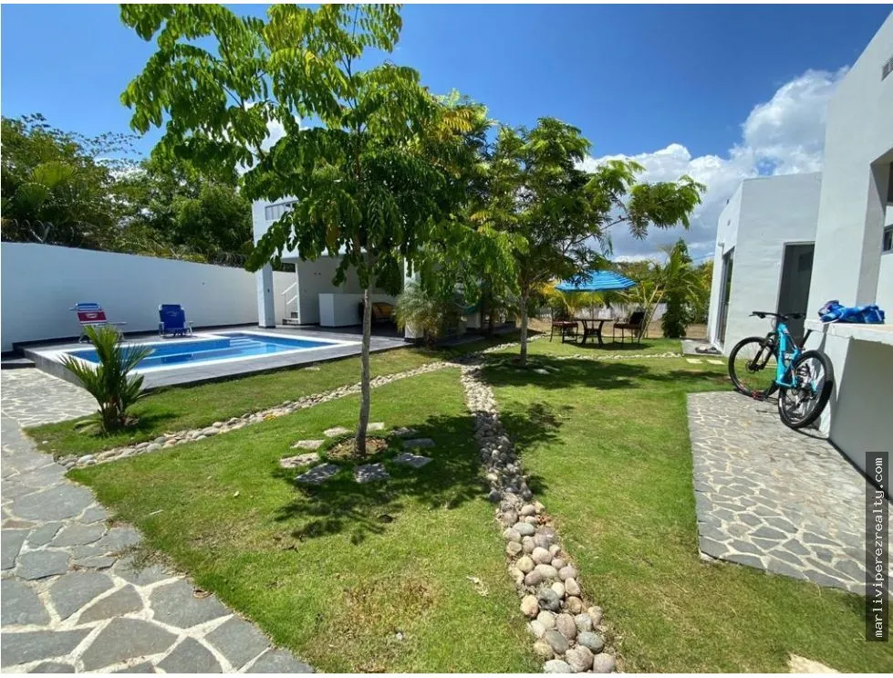 Venta de residencia en Río Hato