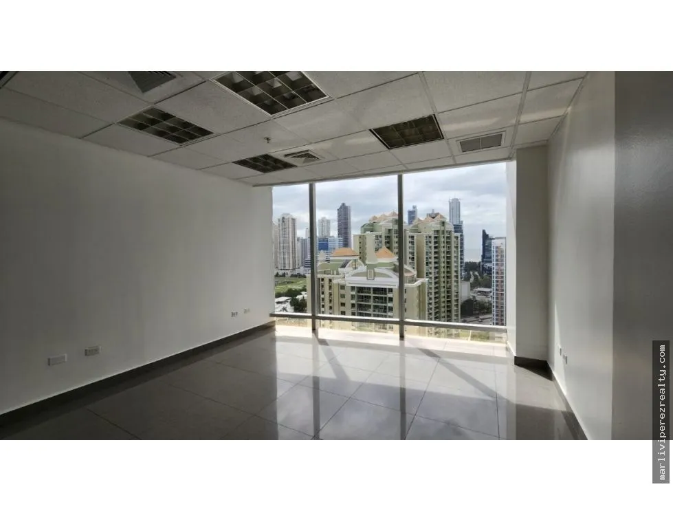 Office for rent in Costa del Este