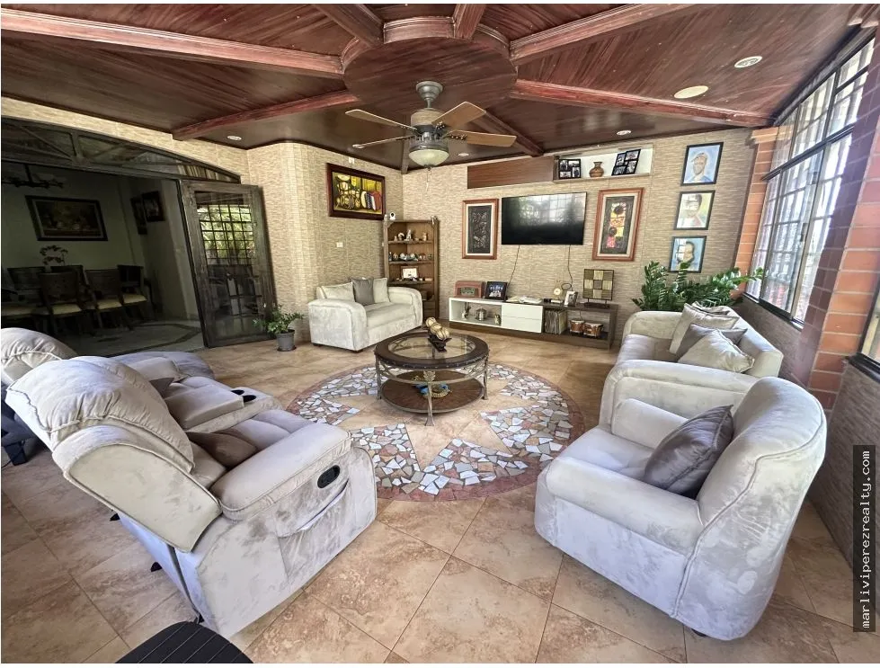 Venta de Casa amoblada en Las Cumbres