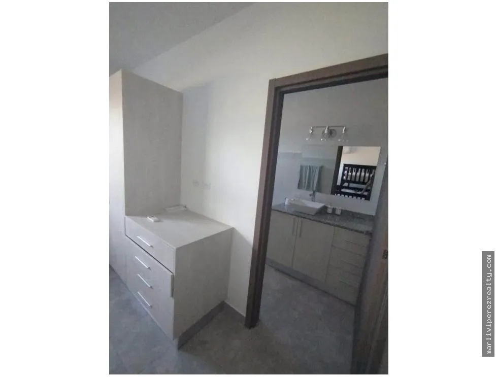 Single Family House for sale in San Carlos