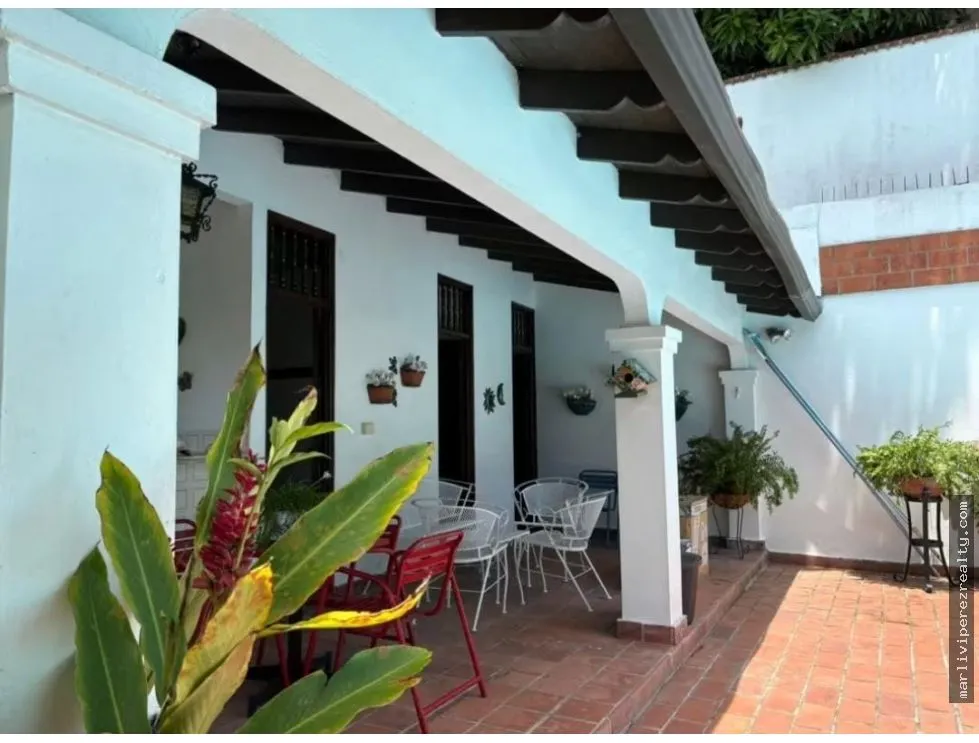 Single Family House for sale in La Alameda