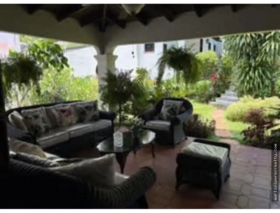 Single Family House for sale in La Alameda