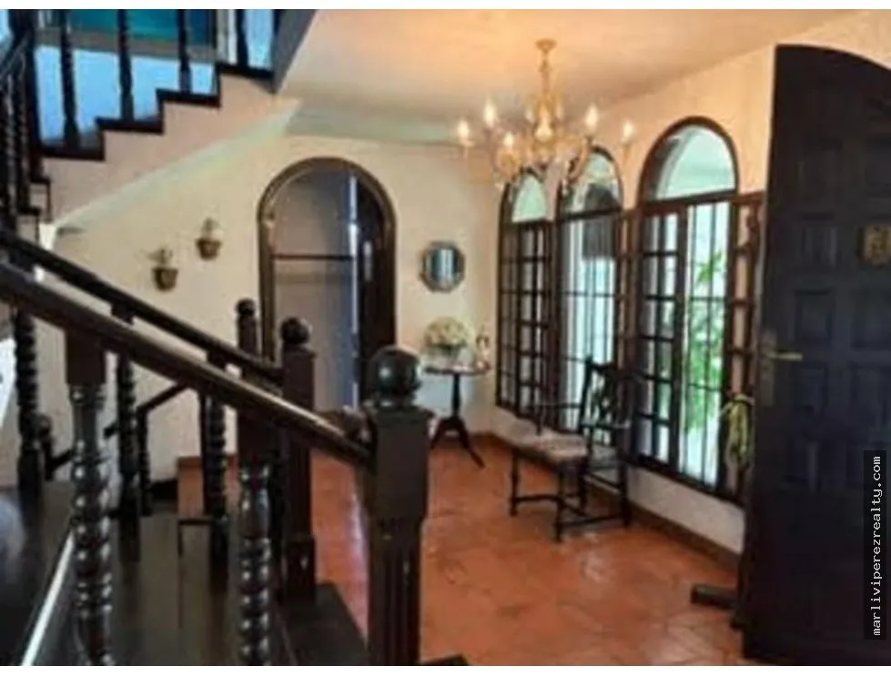 Single Family House for sale in La Alameda
