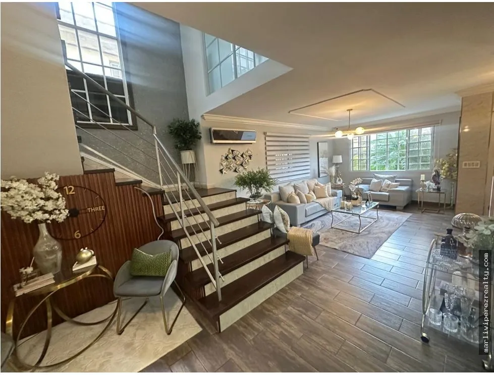 Single Family House for sale in Condado del Rey