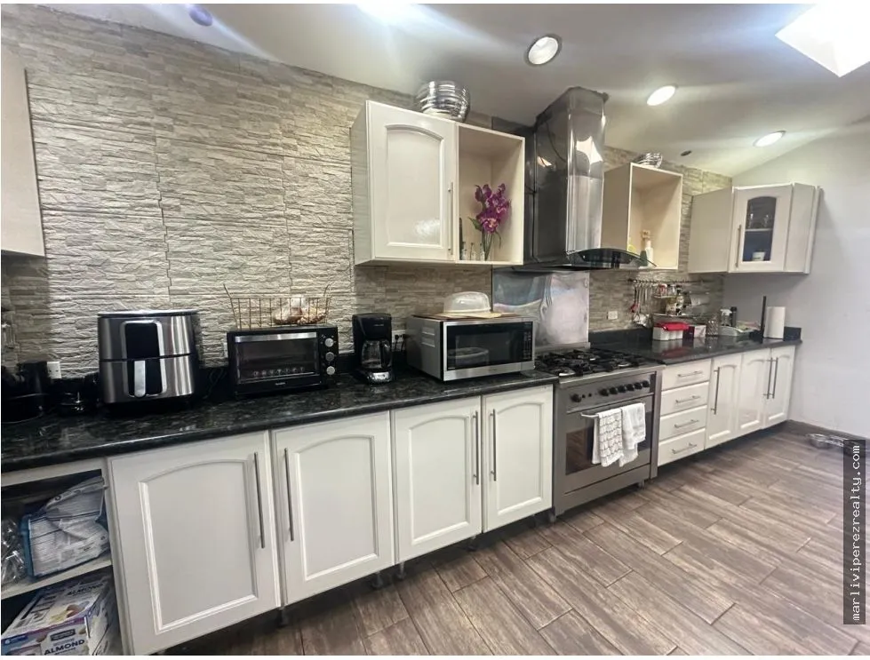 Single Family House for sale in Condado del Rey