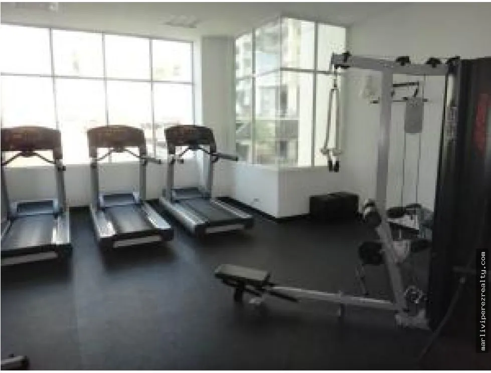 Apartment for sale in Edison Park