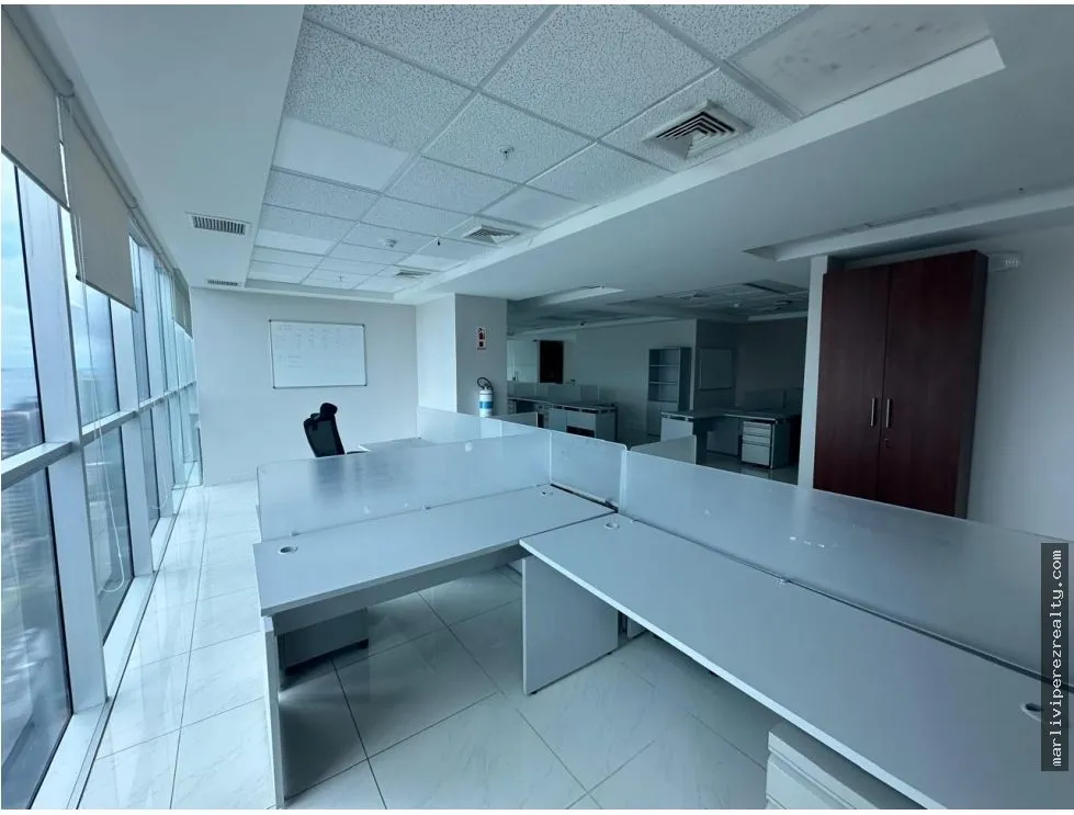 Office for rent in Bella Vista