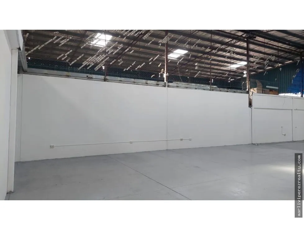 Warehouse for rent in Panama