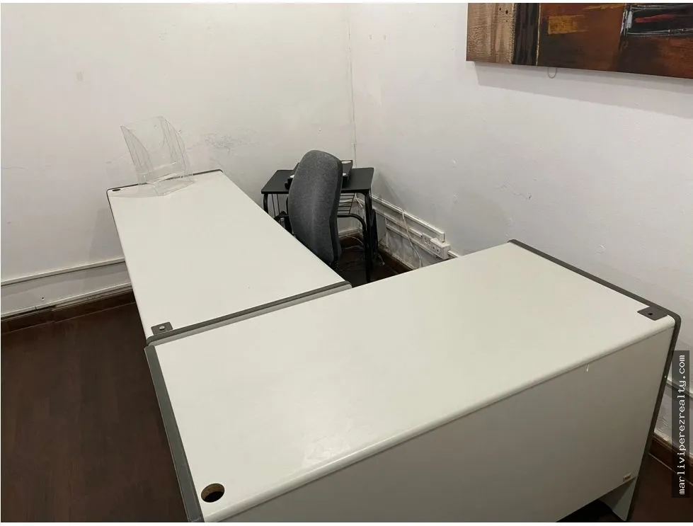 Office for rent in Bella Vista