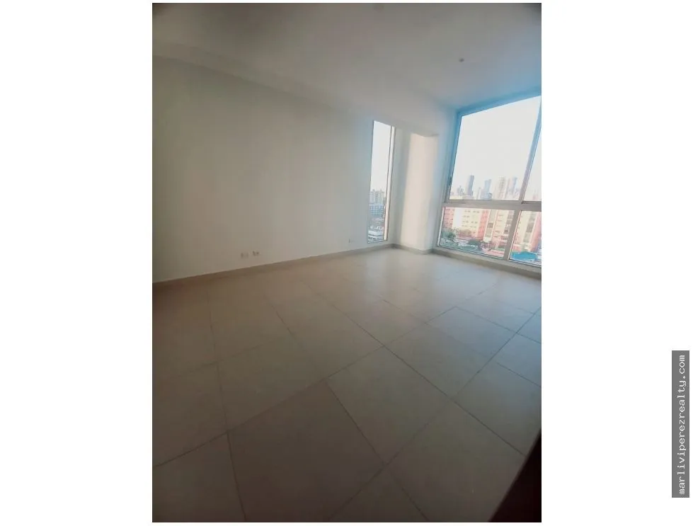 Venta de apartamento en Avenida Balboa