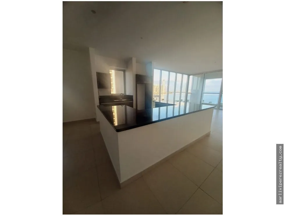 Venta de apartamento en Avenida Balboa