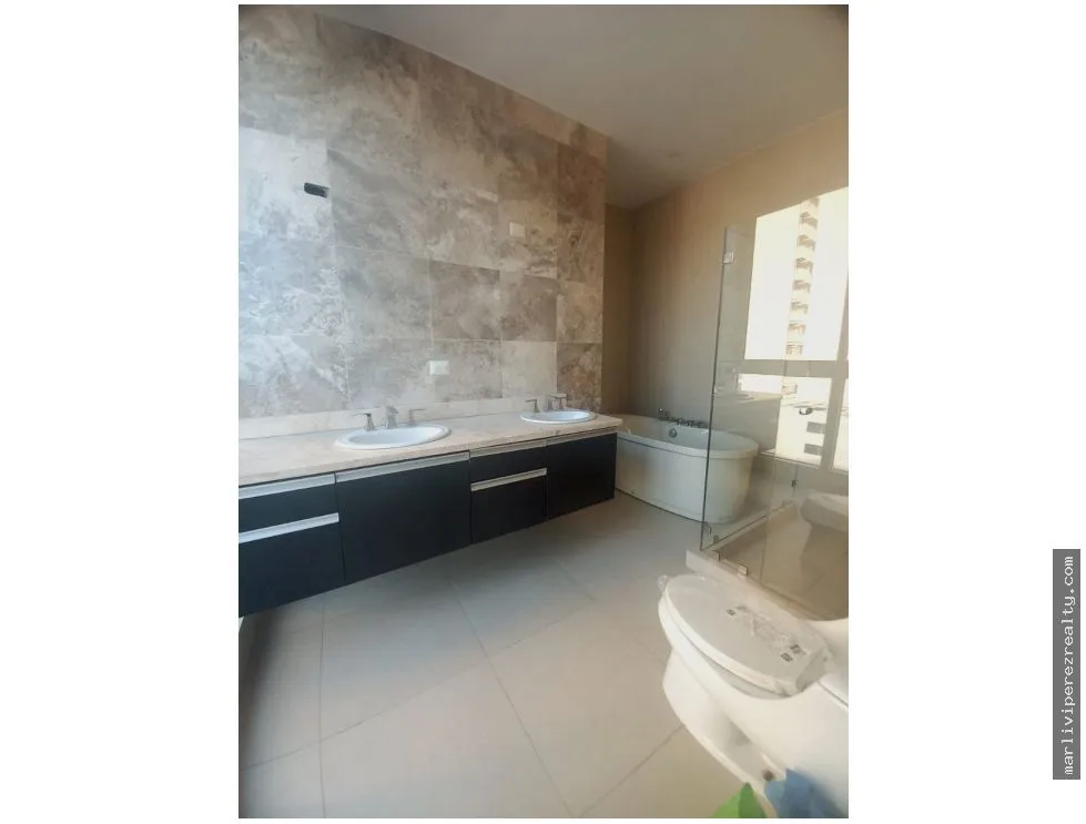 Venta de apartamento en Avenida Balboa
