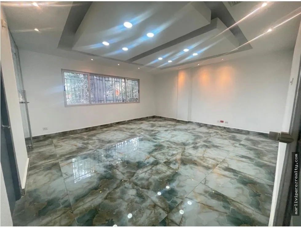 Office for rent in Via Espana