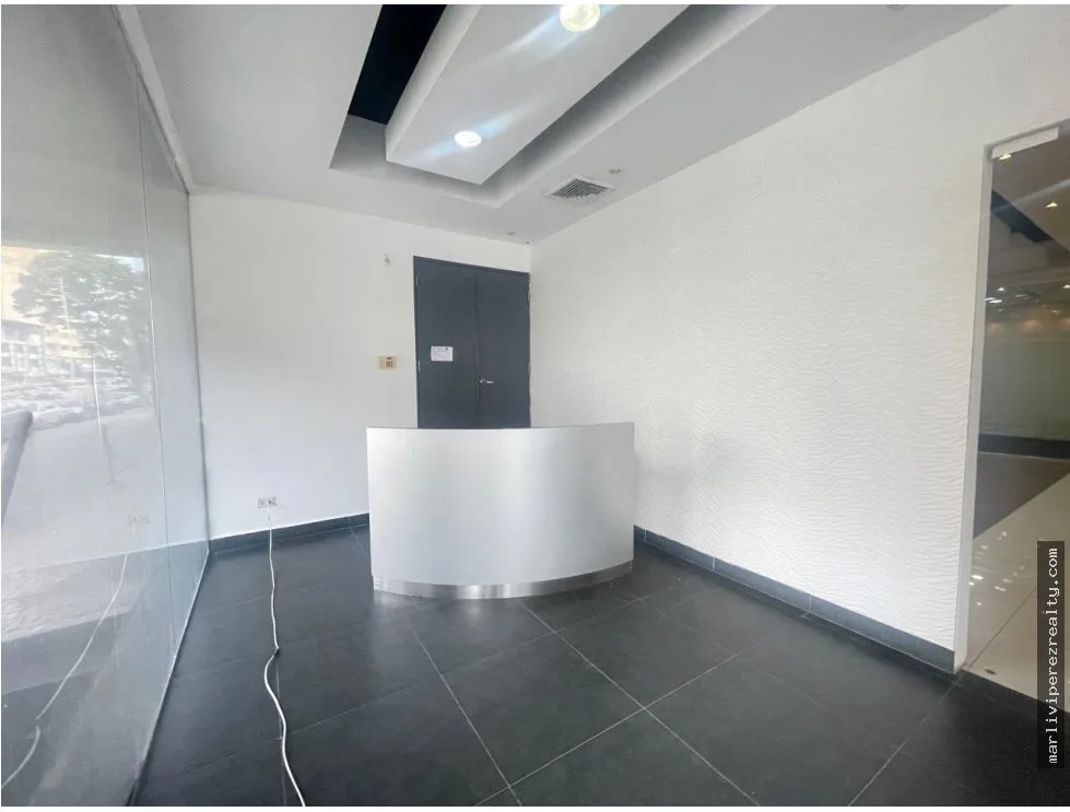 Office for rent in Via Espana