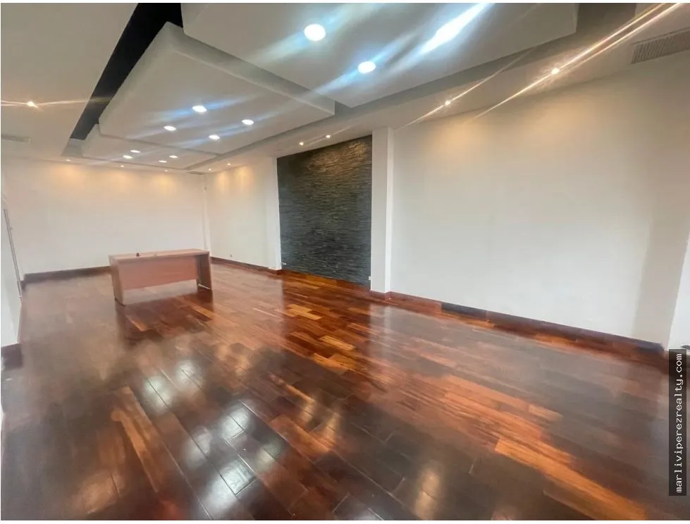 Office for rent in Via Espana