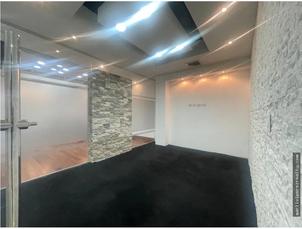 Office for rent in Via Espana