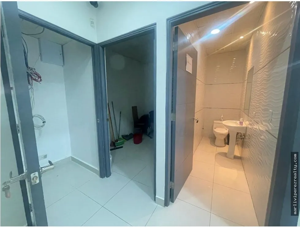 Office for rent in Via Espana