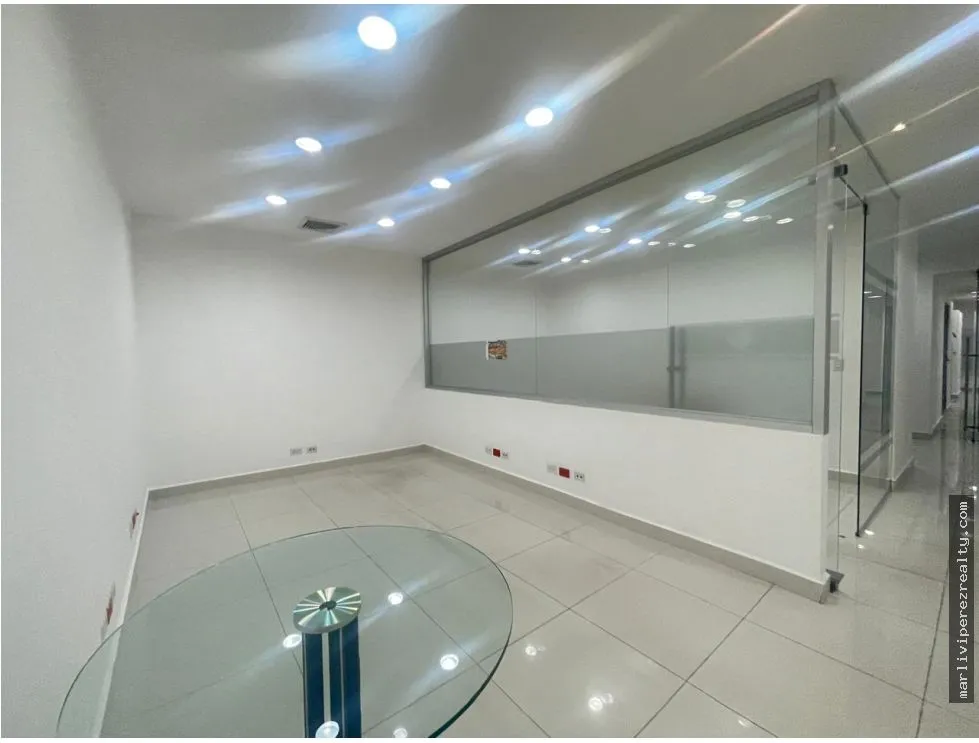 Office for rent in Via Espana
