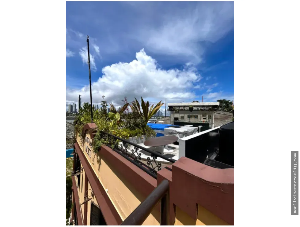 Venta de Local Comercial en Casco Viejo
