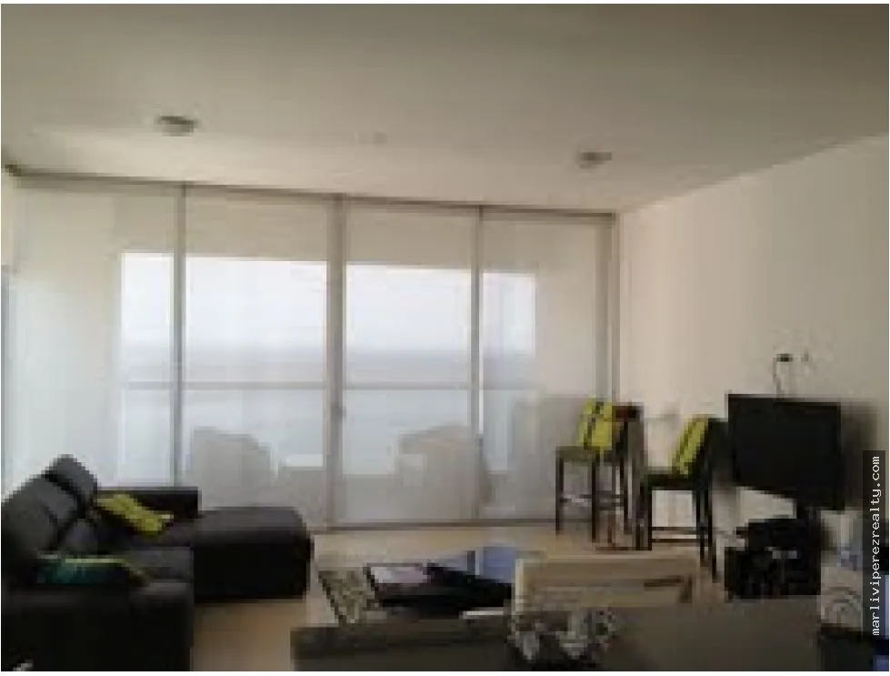 Venta y Alquiler de Apartamento Amoblado en Avenida Balboa